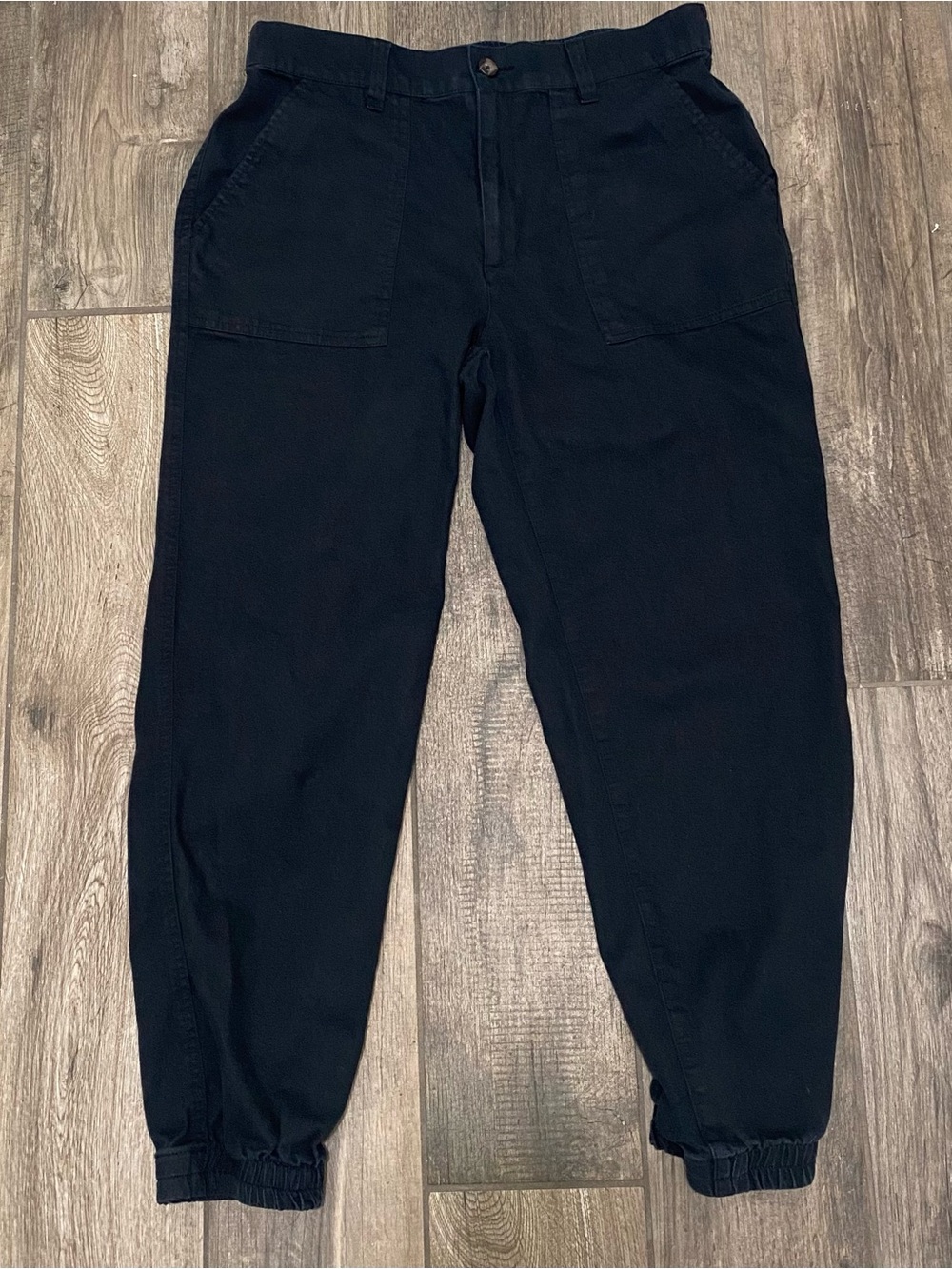 GAP Men's Black Elastic-Cuff Jogger Pants